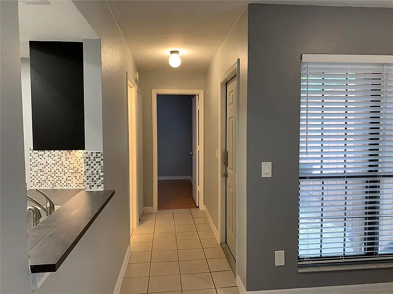 5754 SW 8th Pl — Photo 6