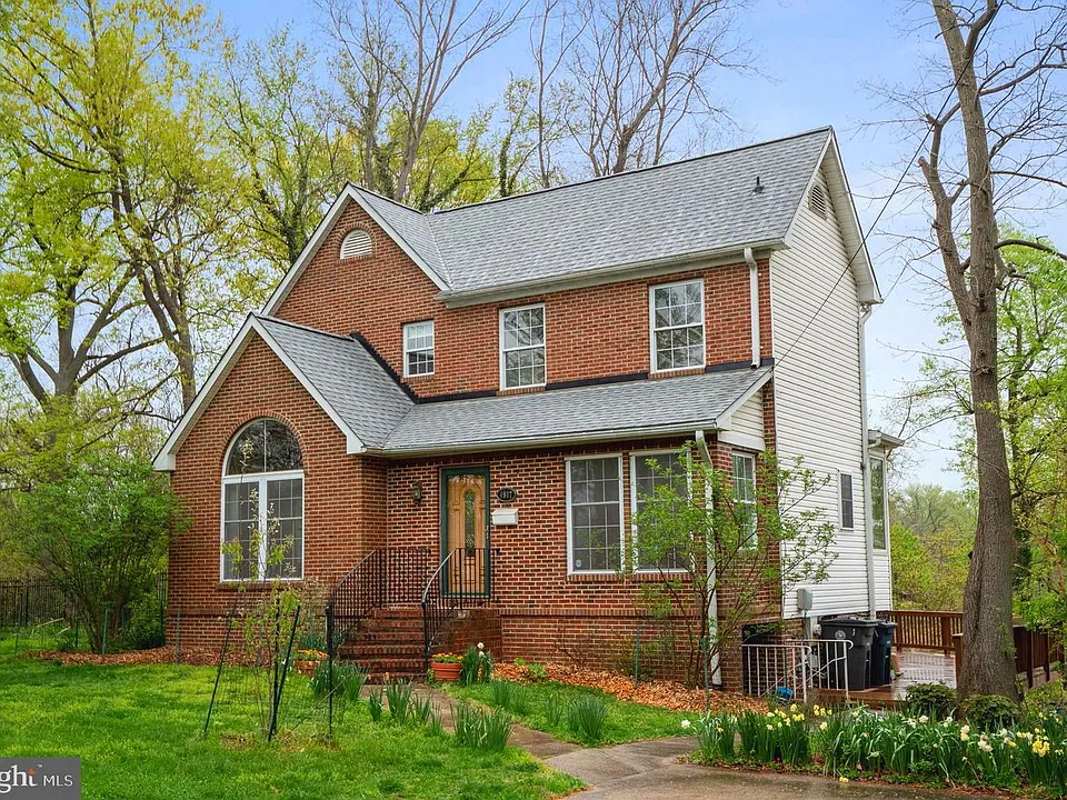 4907 37th Pl