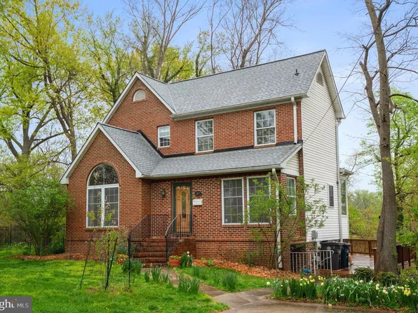 4907 37th Pl, Hyattsville, MD 20782