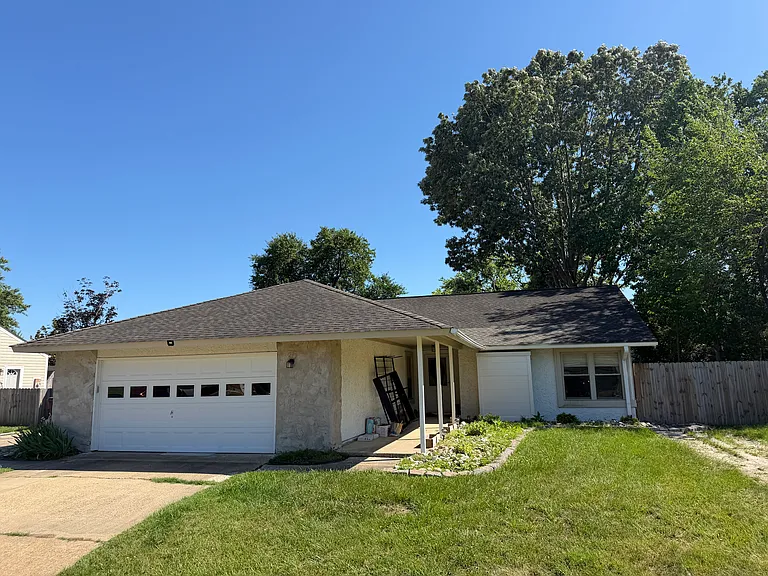 921 Bowling Green Trl — Photo 27