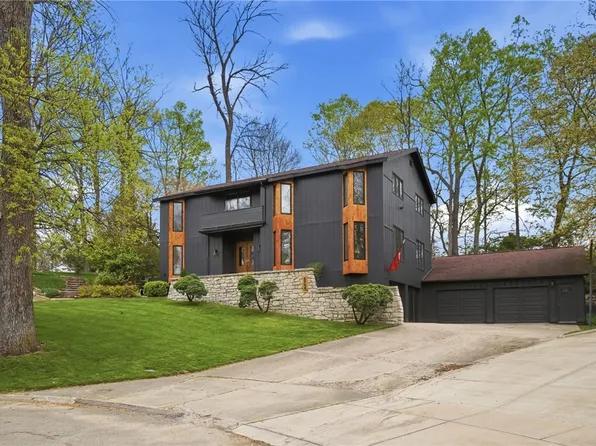 5082 Jameswood Cir, Dayton, OH 45429