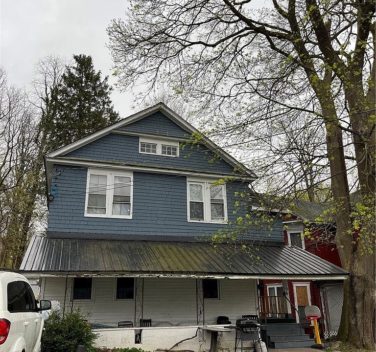 1st image of 196 Woodlawn Ave