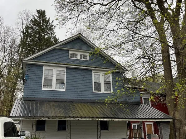 196 Woodlawn Ave, Auburn, NY 13021