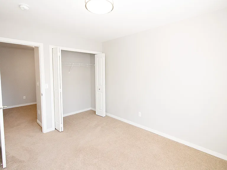 100 Southview Cres #502 — Photo 44