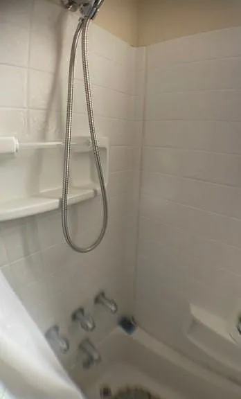 370 S Highland Ave #4 — Photo 7