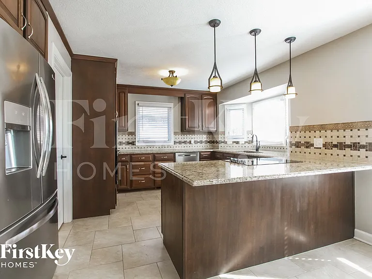 6775 Anna Ct — Photo 5