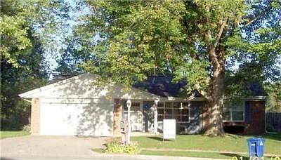 1st image of 1450 Oak Park Dr