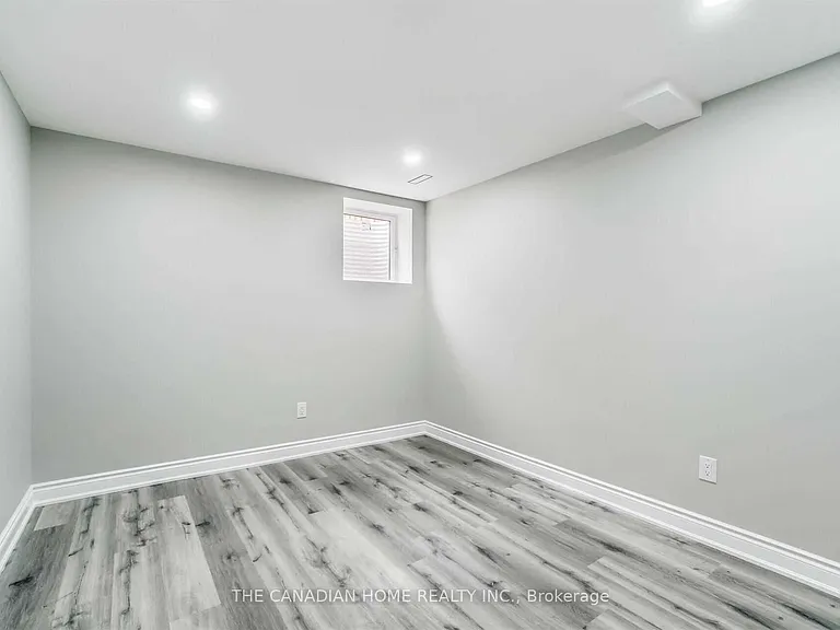 36 Enford Cres #BSMNT — Photo 13