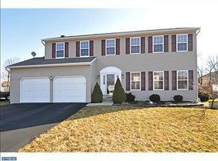 21 Fairway Ct, Quakertown, PA 18951