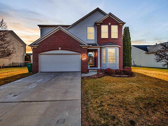2nd image of 18822 English Ivy Dr