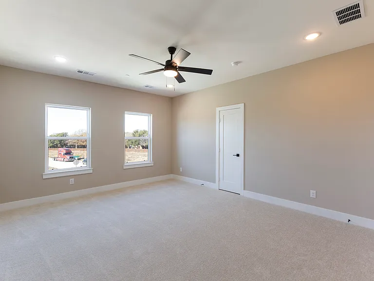 2390 Usman Dr — Photo 10