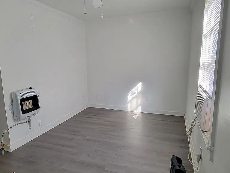 185 Earnest Byner St — Photo 14