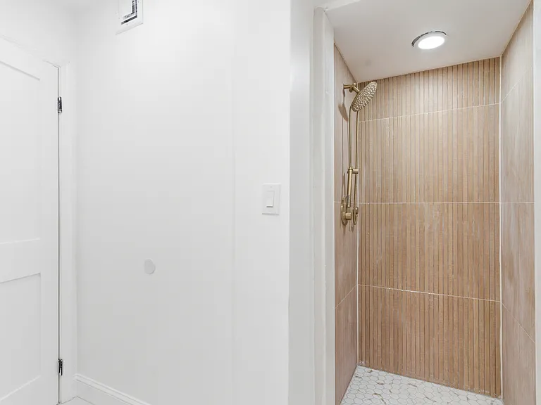 610 Anderson Ave #2E — Photo 22