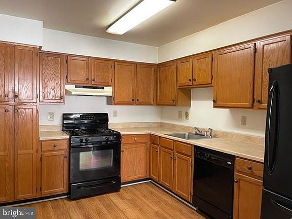 5th image of 4122 Churchman Way