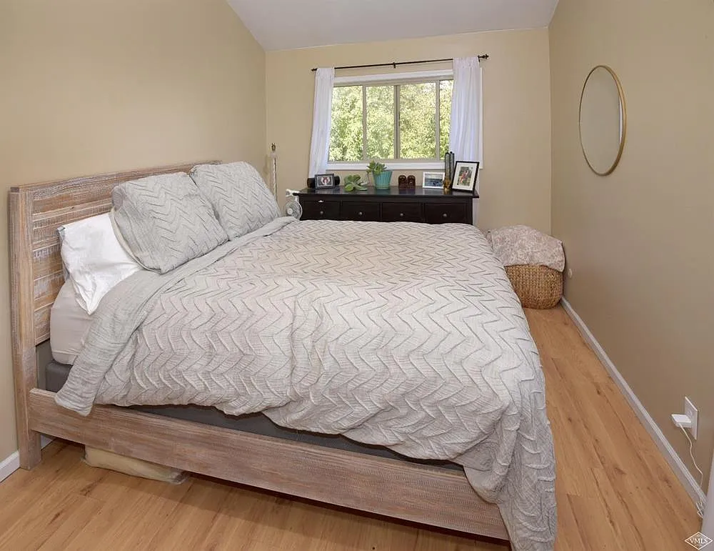 2 bed, 768 sqft, $3,150 — Photo 4