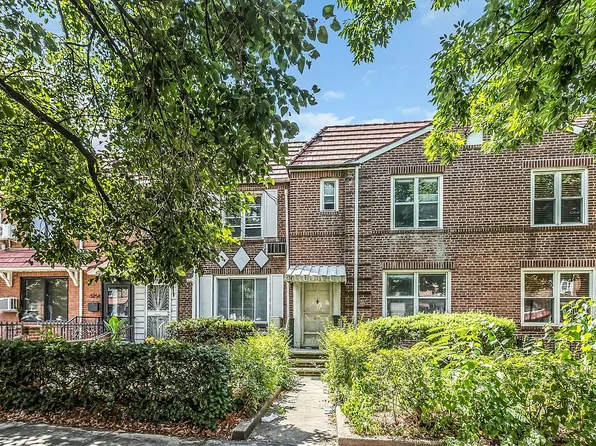 32-50 77th St, East Elmhurst, NY 11370