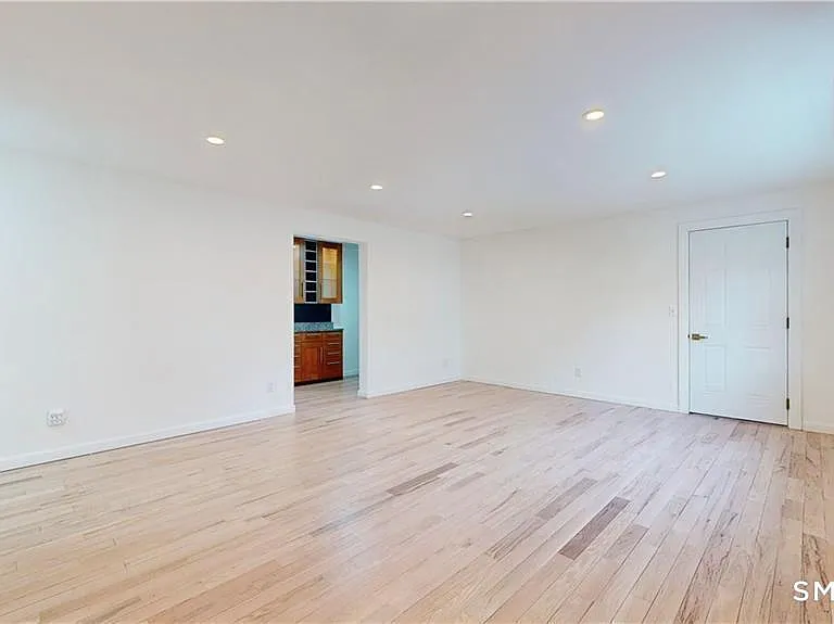 37 Village Rd #1 — Photo 5