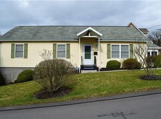 830 Cook School Rd, Bridgeville, PA 15017