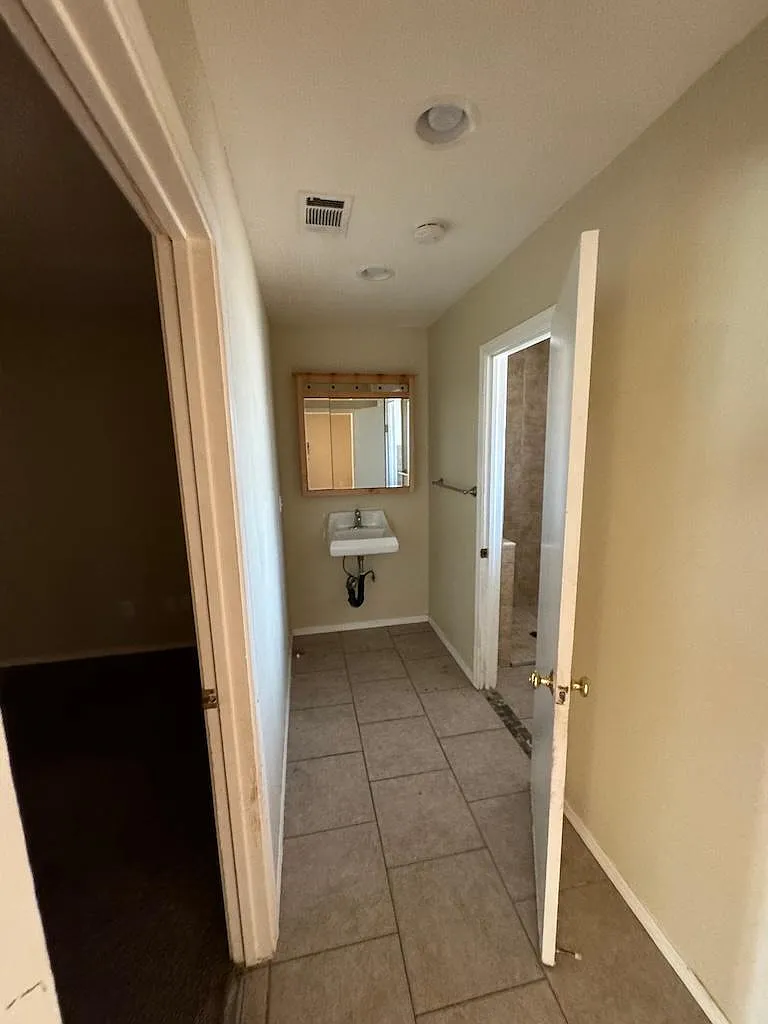 443 E Street - 1 — Photo 2