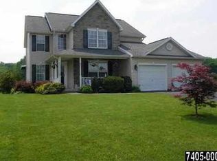 70 Los Alamitos Cir, Hanover, PA 17331