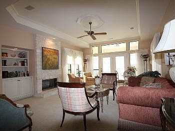 3rd image of 5 Glenway Ct