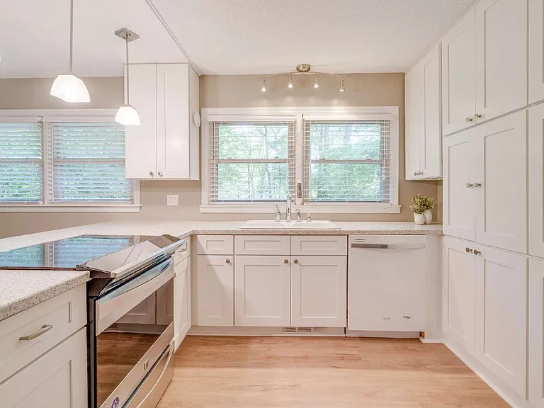 2026 Jefferson Dr — Photo 18