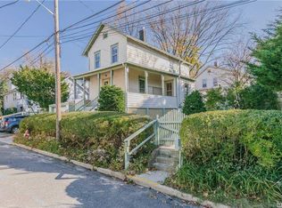 157 Brown St, Sea Cliff, NY 11579