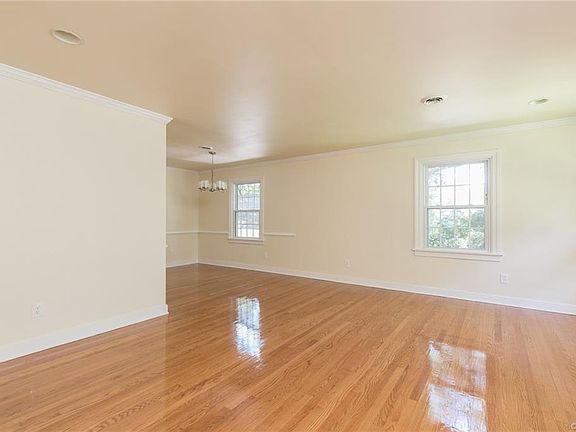5th image of 2112 Nicolet Cir