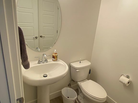 4th image of 1418 White Hollow Ln
