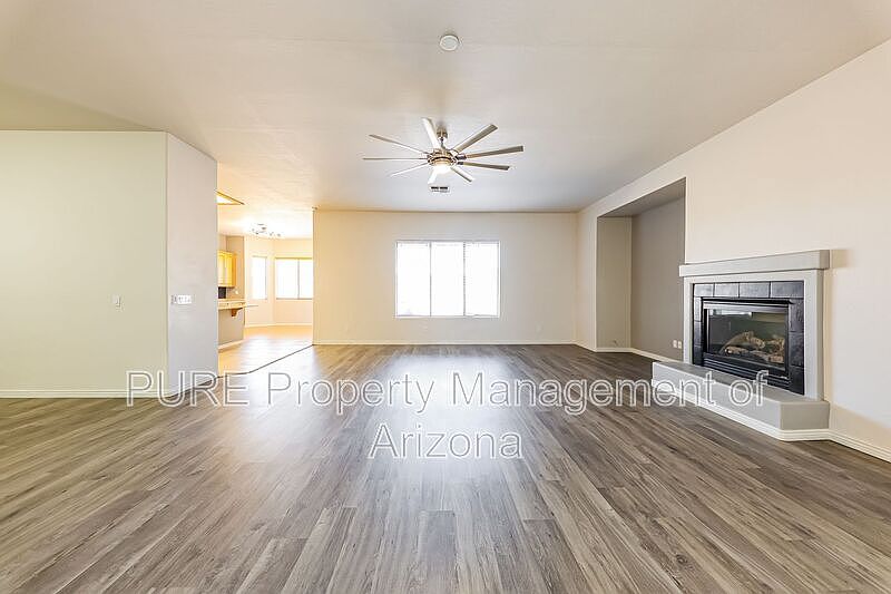 1st image of 16812 W Northampton Rd