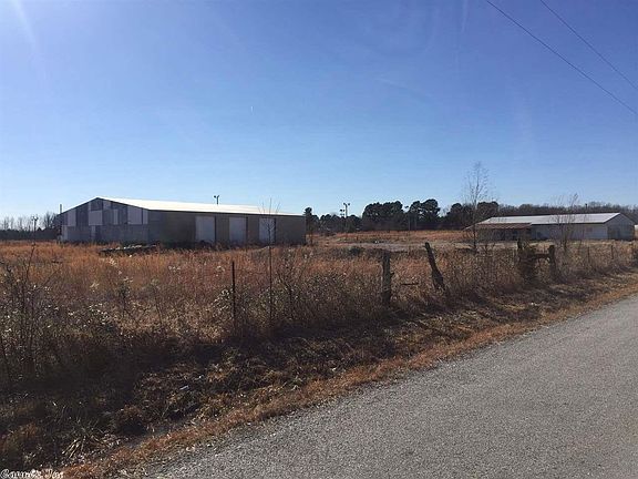 2nd image of 108 Rock House Ln