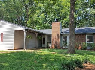 2903 New Garden Rd E, Greensboro, NC 27455