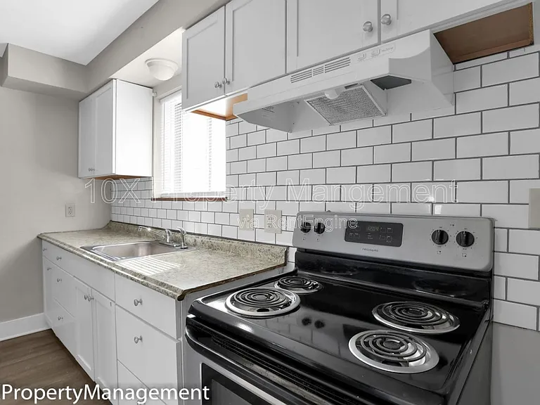 3257 Cleveland Ave #C — Photo 13