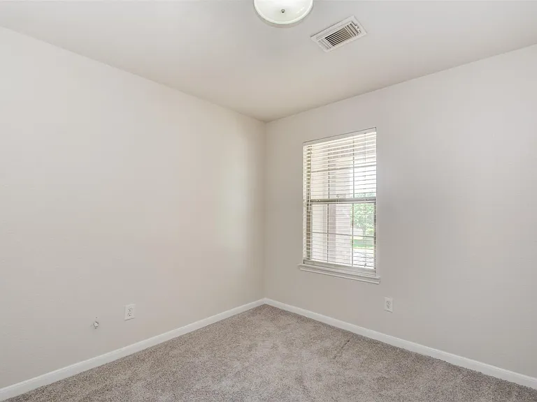 21515 Pointed Oak Ln — Photo 21