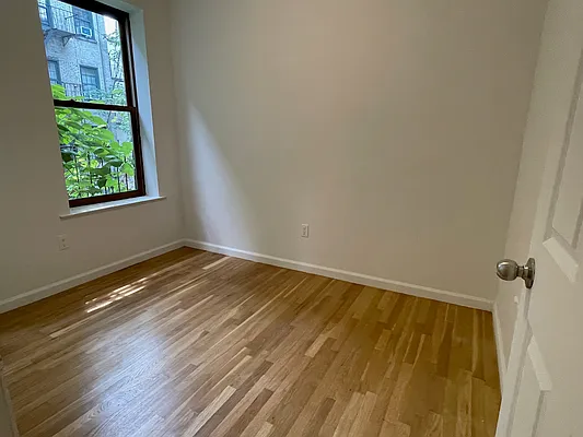 Rented by J PRESTON AND ASSOCIATES INC | media 15