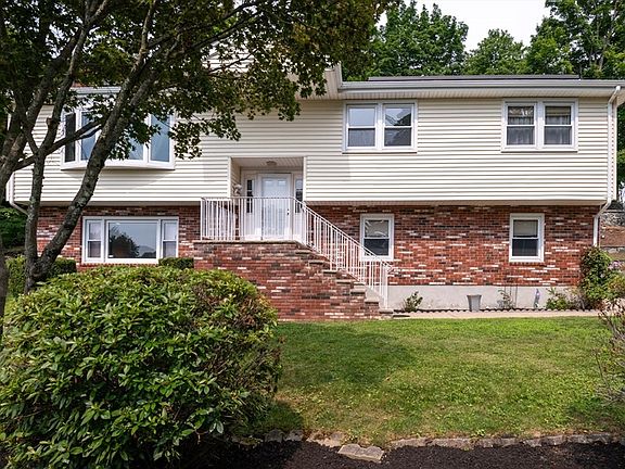 2nd image of 8 Patrick Cir