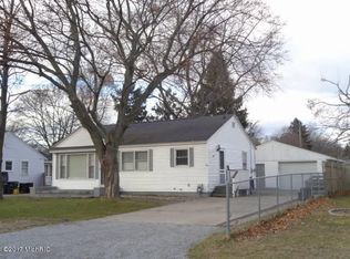 2058 Columbus Ave, Muskegon, MI