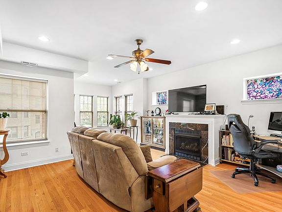 2nd image of 1617 W North Shore Ave APT 2