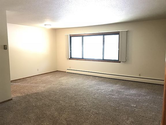 5th image of 1225 Broadway N APT 302