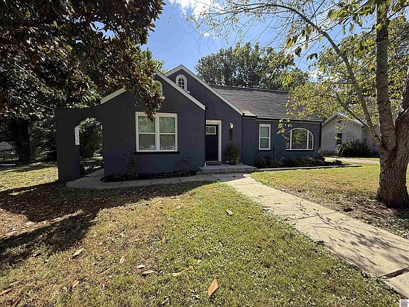 2nd image of 307 3rd St