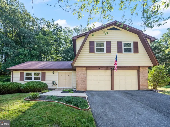 9708 Muirfield Dr, Upper Marlboro, MD 20772