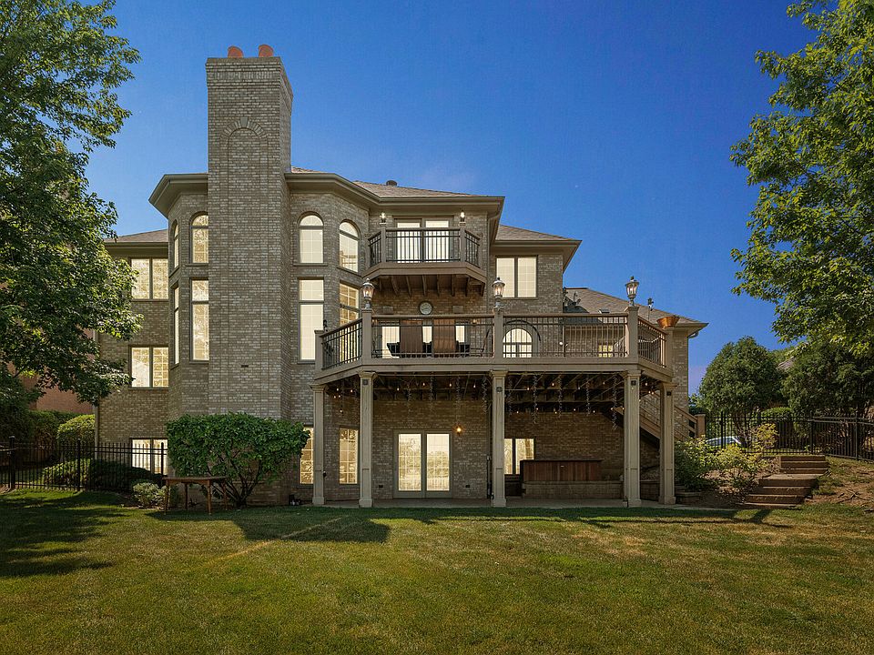 149 Los Lagos Dr, Bloomingdale, IL 60108 Zillow