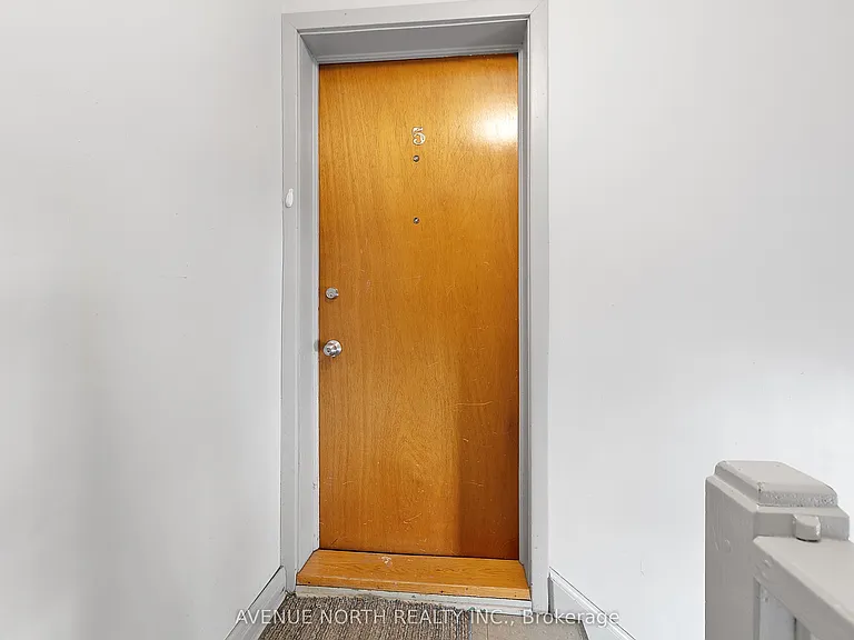 149 Marquette Ave #5 — Photo 3