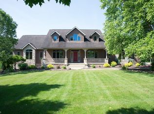 1470 Hunt Club Dr, Wooster, OH 44691