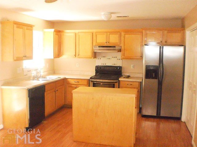 2nd image of 1531 Isleworth Cir