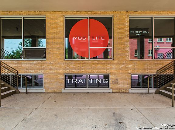 5th image of 1115 S Alamo St #2212
