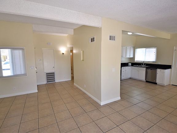 5th image of 13918 Marland St