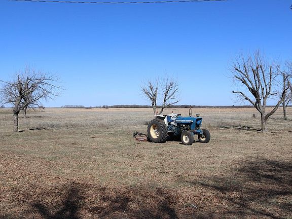 4th image of 2553 Brixey Rd