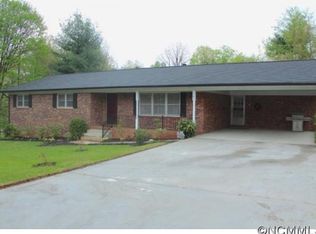 181 Brookwood Dr, Forest City, NC 28160
