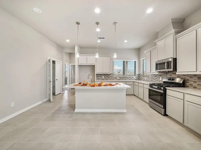 1547 Crystal Stream Dr — Photo 12